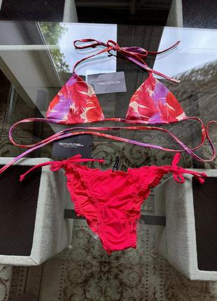 Новый с наборкой купальник prettylittlething