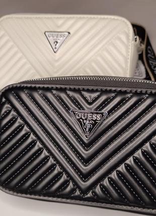 Женская сумка guess белого, черного цвета гуес vivivienne westwood carhartt dickies stussy arcteryx