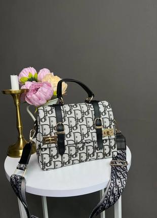 Стильная сумочка под твой образ ❤️