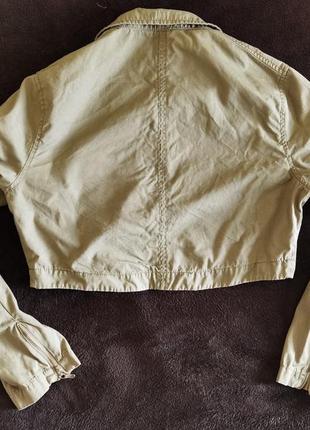 Укороченный пиджак хаки4 фото