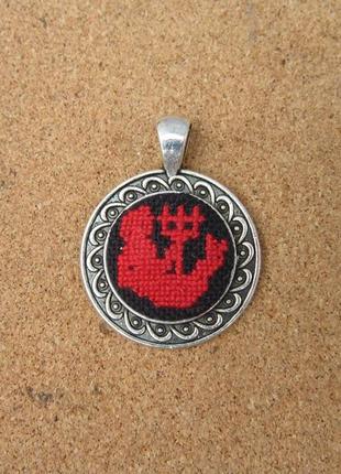 Подвеска кулон с вышивкой знак зодиака водол