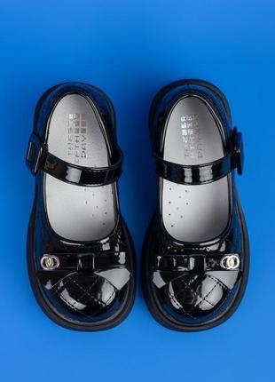 Туфли лакированные для девочек7 фото