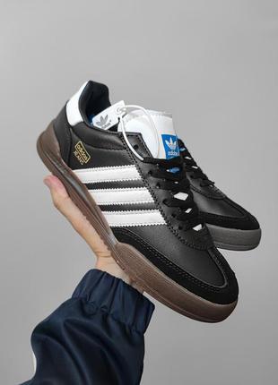 Чоловічі кросівки адідас