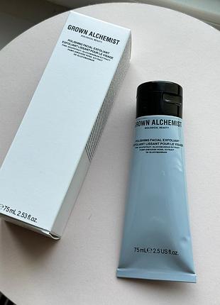 Щоденний ніжний ексфоліант скраб polishing facial exfoliant: pink grapefruit & glucomannan extract від бренда grown alchemis