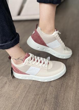 Кросівки шкіряні оригінал ecco Soft 209713 рр.39