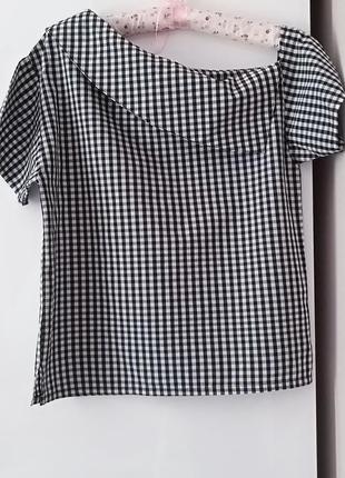 Блуза асимметричная.