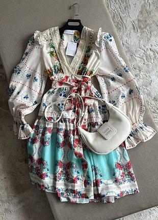 Платье люкс класса