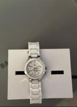 Часы dkny