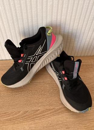Беговые кроссовки женские asics <unk> размер 39