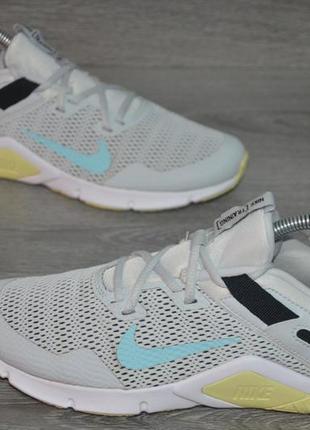 Продам кроссовки фрирма nike legend essential.