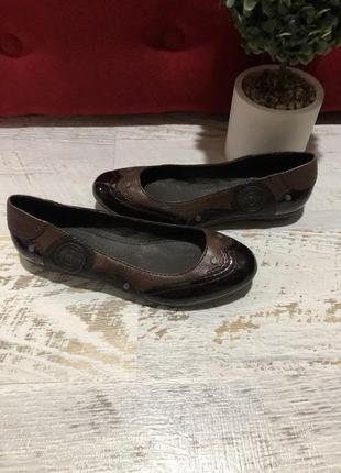 Кожаные фирменные туфли-балетки pataugas 37р.