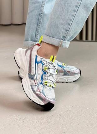Жіночі кросівки в стилі бренду білі + кольорові вставки / снікери на завищеній підошві вставки сітка кроссовки
