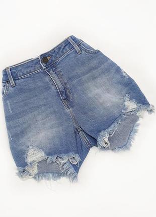 Короткі джинсові шорти
