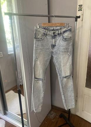 Джинсы мужские