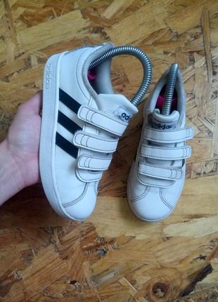 Кожаные кроссовки adidas на липучках