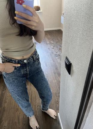Джинси mom stradivarius