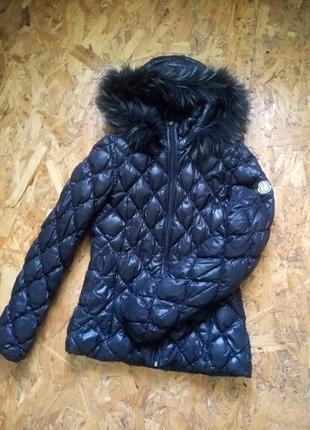 Нейлонова пухова куртка пуховик moncler