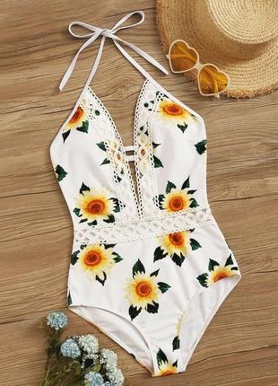 Слитный купальник в цветочек