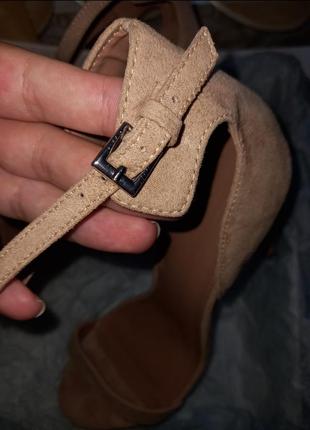 Босоніжки 👡5 фото