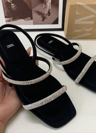Босоніжки zara