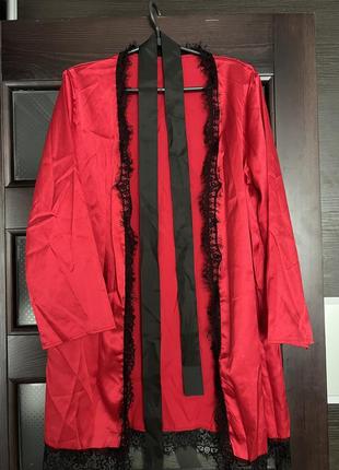 Коротенький халатик