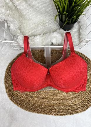Червоний яскравий бюстгальтер hunkemoller