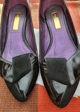 Чорні туфлі