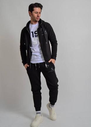 Брендовий костюм