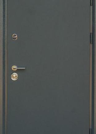 Входные двери на улицу грей