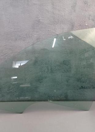 Переднє ліве бічне скло skoda octavia a5