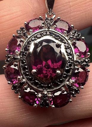 Серебряный подвеска,кулон 925 пробы с родолит гранатом и черной шпинелью