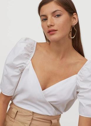 Бавовняний білий топ на запах з рукавами-буфами h&m бавовняна біла блуза з запахом рукава-ліхтарики3 фото