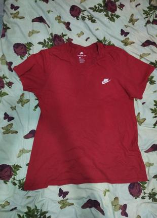Футболка the nike tee
