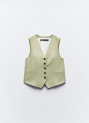 Жилет zara. размер s.
