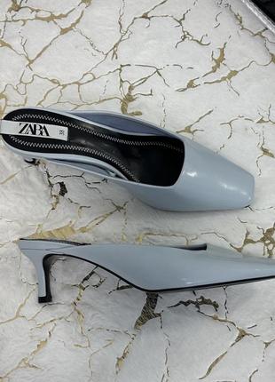 Голубые туфли zara