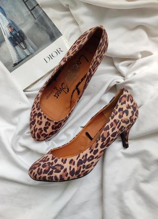 Леопардові кіттен хілл kitten heel кітен хілли туфлі човники