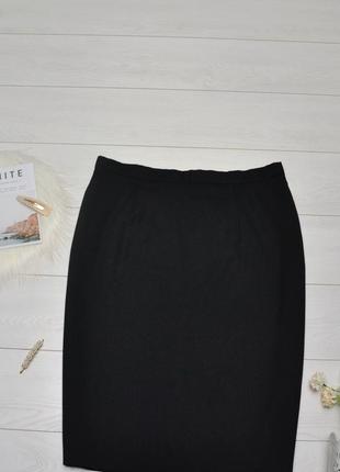Чудова чорна плотна юбка modern classics.2 фото