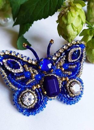 Брошка комаха синій метелик з кристалами та стразами1 фото