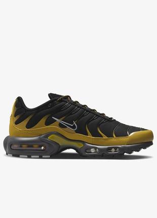 Кросівки чоловічі nike air max plus fb9722-700