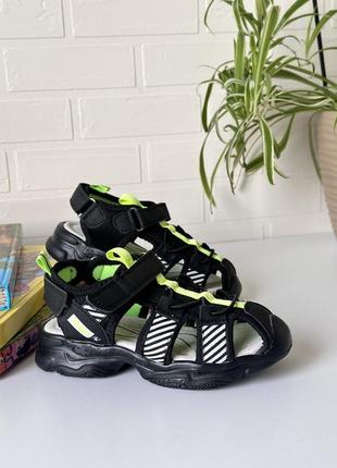 Спортивні босоніжки хлопчикам