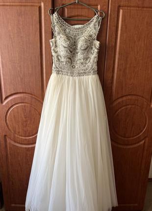Платье , плаття, сукня, весільна сукня , камені , камушк