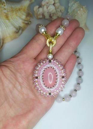 Комплект прикрас з рожевим кварцем та перлами "жіноча ніжність"5 фото
