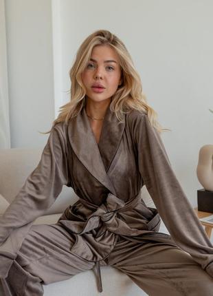 Пижама велюр eva на запах коричневый