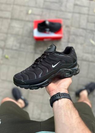 Кросівки nike air max plus tn чорні