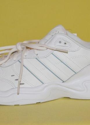 Кросівки жіночі adidas, розмір 426 фото