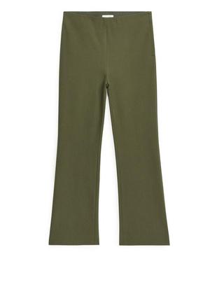 Хакі брюки штани вкорочені arket cropped cotton stretch