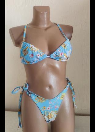 Красивий купальники