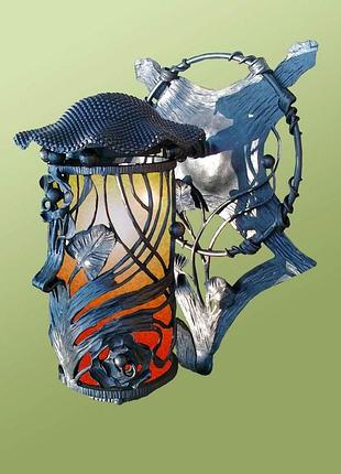 Настенный бра выполненный в технике художественной ковки