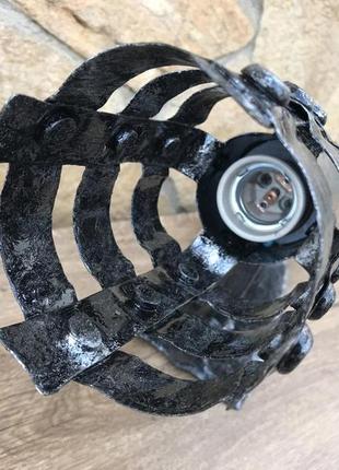 Кованый настенный бра ручной работы в виде факела в ретро стиле