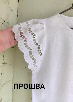 Оригинальная белая трикотажная футболка блуза от бренда tu woman с крылышками с вышивкой